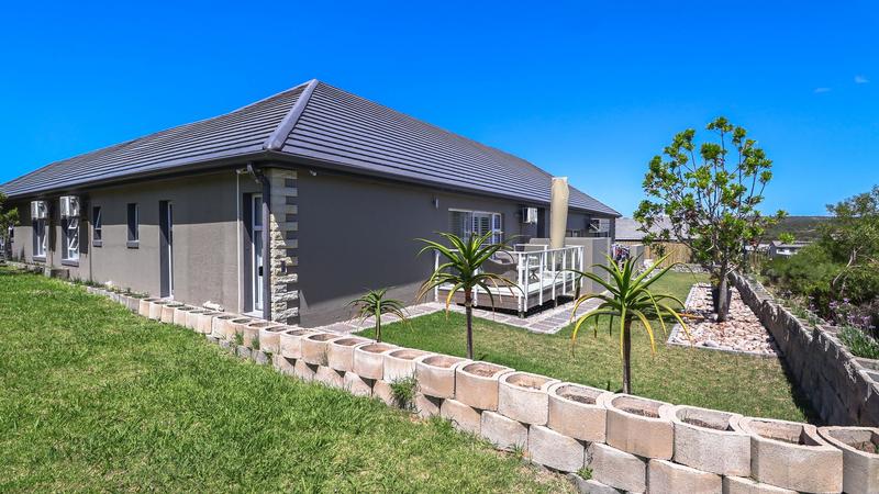 5 Bedroom Property for Sale in Num Num Cape Estate Western Cape